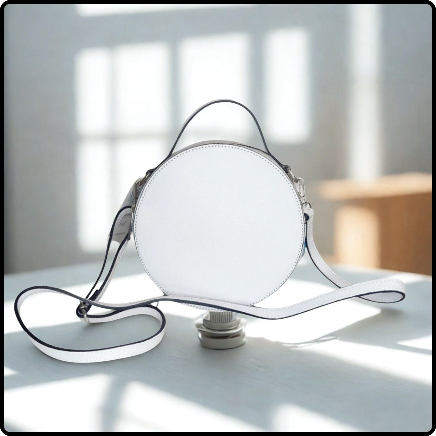 Round Leather Grab Bag With Double Zip - VPQ17-WHITE