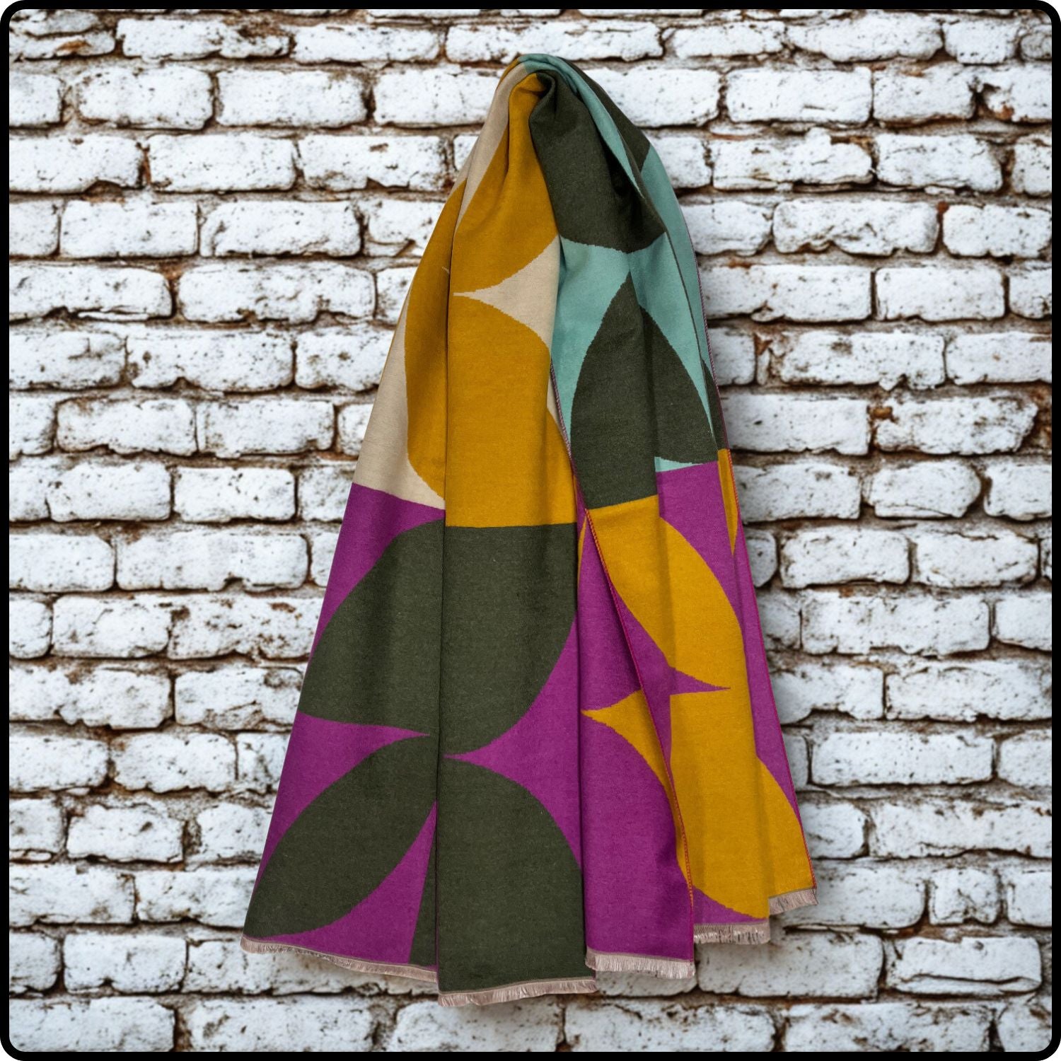 Retro print on cashmere blend scarf in mixed Magenta - SCRM