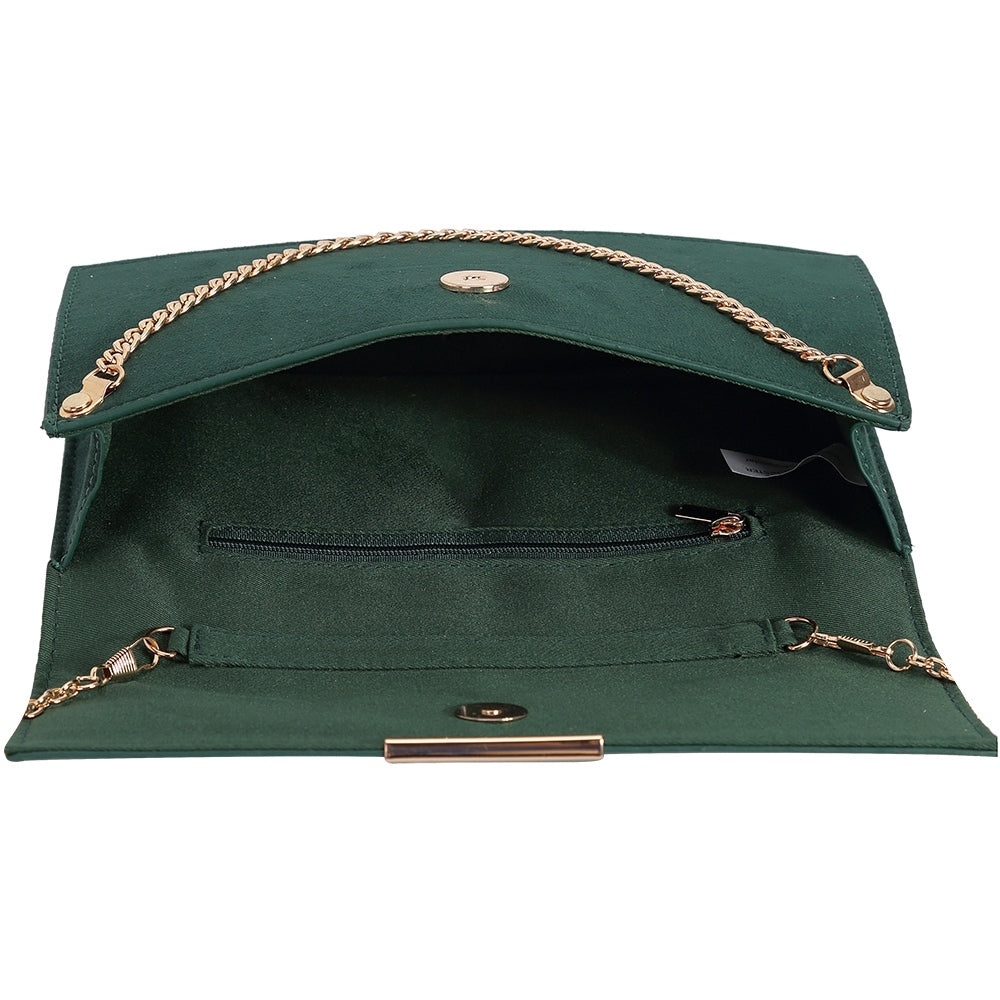 Step out in style with the Giselle Evening Bag in Green! The suede effect and gold chain detail add a touch of elegance to this sleek and compact clutch. With enough room for all your essentials,and a detachable chain strap you'll have everything you need for a night out.