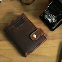 This stylish New York Leather Notecase Wallet offers a practical RFID Secure Bifold Design with a Secure Tab Fastener and 6 Card Slots, ID Window, 2 Note Compartments, and a Coin Pocket. Crafted from soft yet rugged leather, it ensures your items stay safe and secure.  9 x 12 x 3 cm