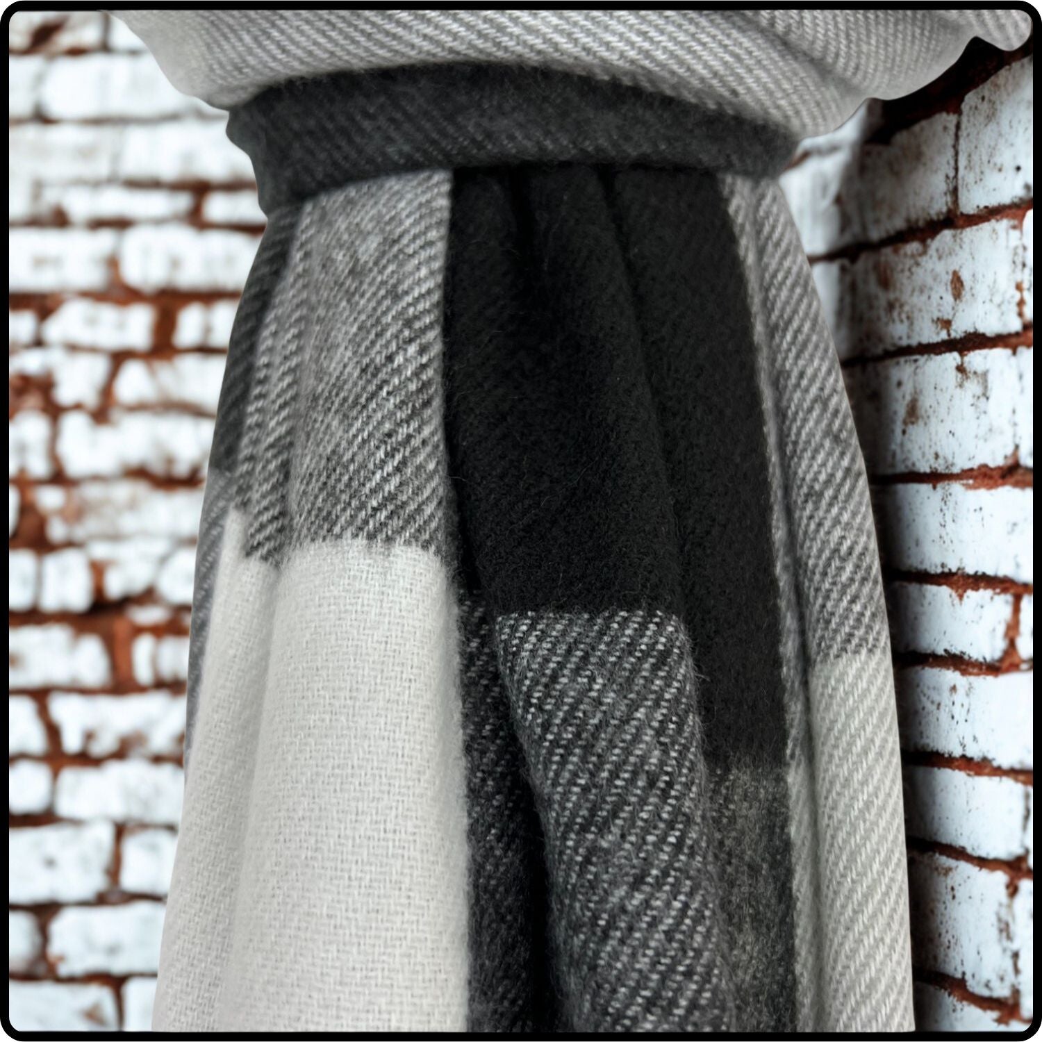 Wool-mix Check Scarf Scarf in Black-WMCB
