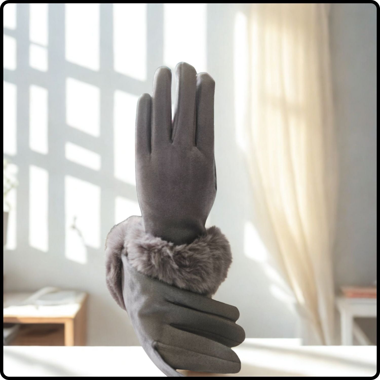 Faux Fur Suedette Fabric Touch Screen Gloves One Size in Grey-FGG