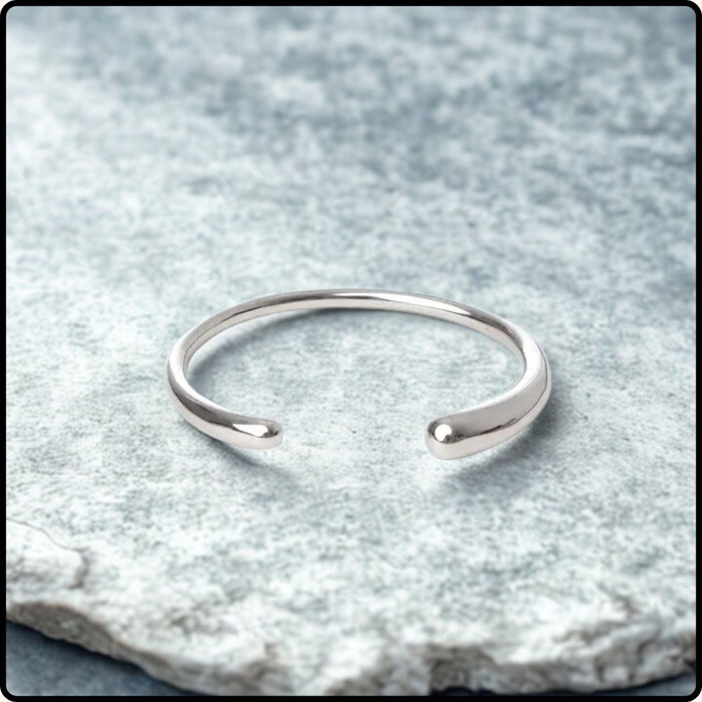 Rya  Stainless Steel Bangle-RYAS