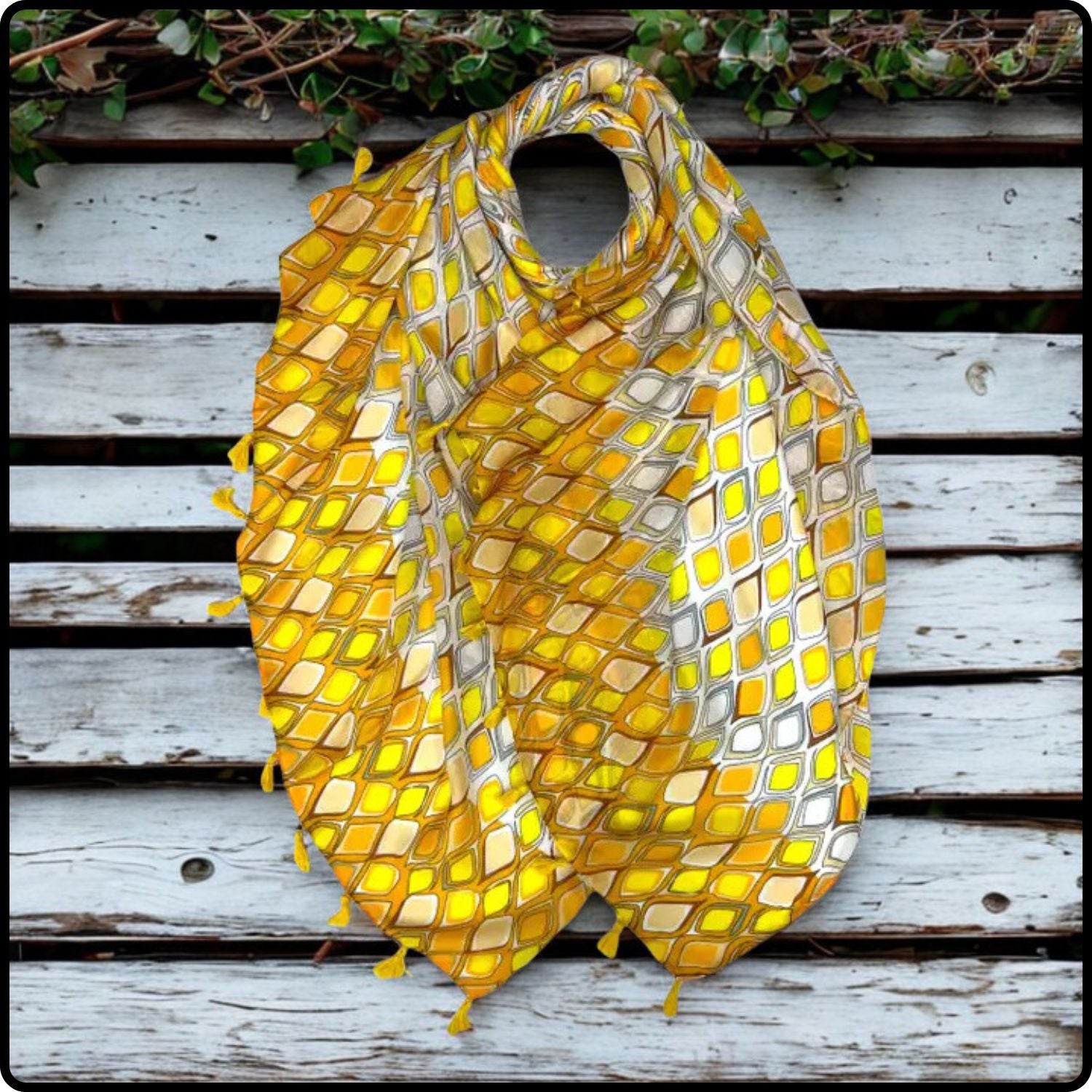 Diamond Patterned Scarf with Fringes in Yellow-SDFY