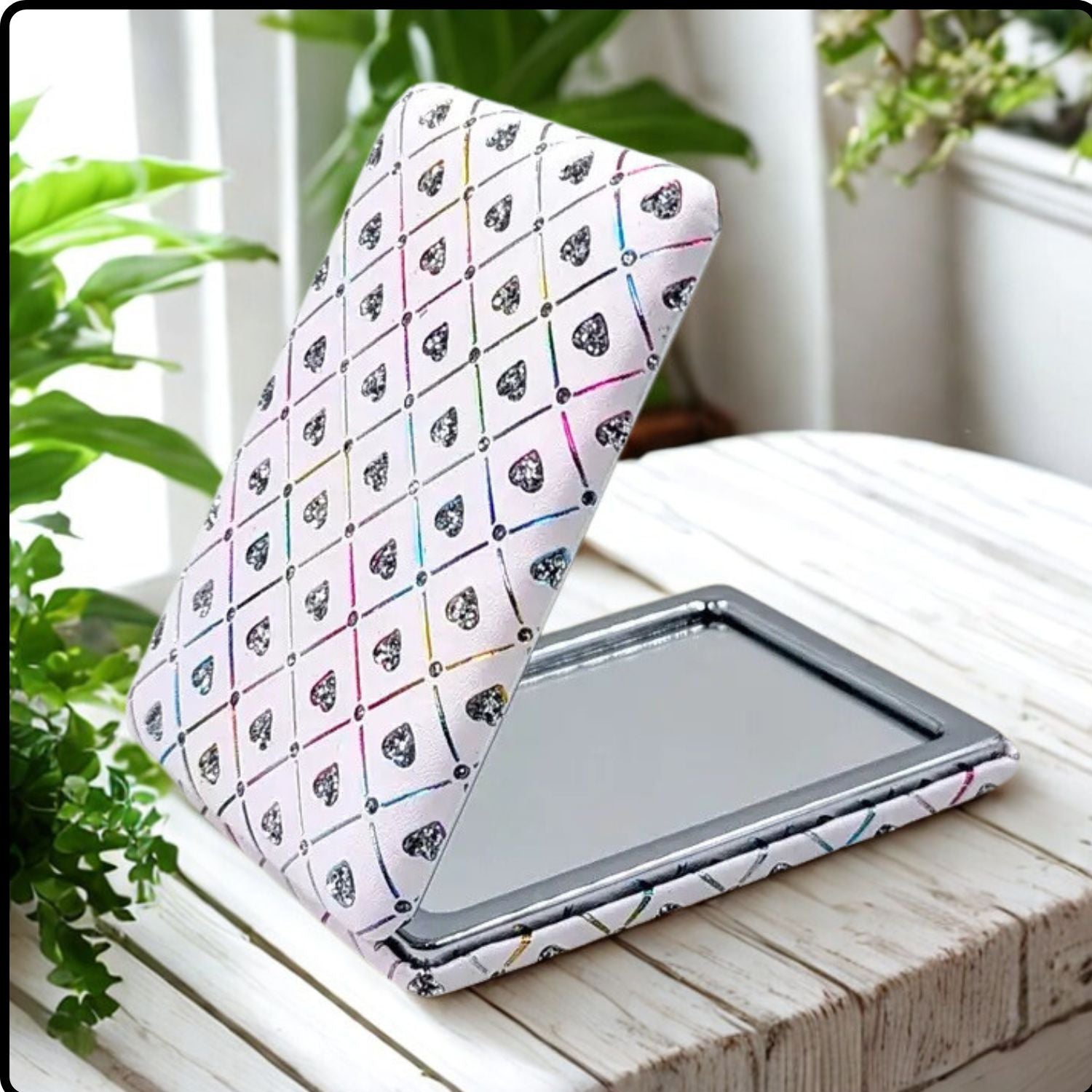 Crystal Hearts Mirror White - MIR51