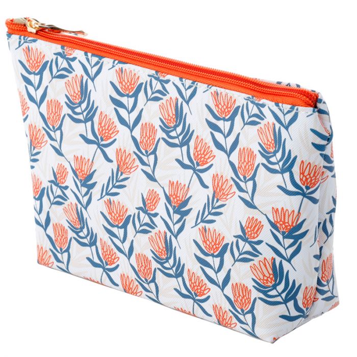 This pretty Protea design bag is perfect for cosmetics or as a small toiletry/washbag. Its made from durable PVC which means it easy to keep clean. Ideal fro everyday use or travelling.  L:23cm x H:14cm x D:5cm