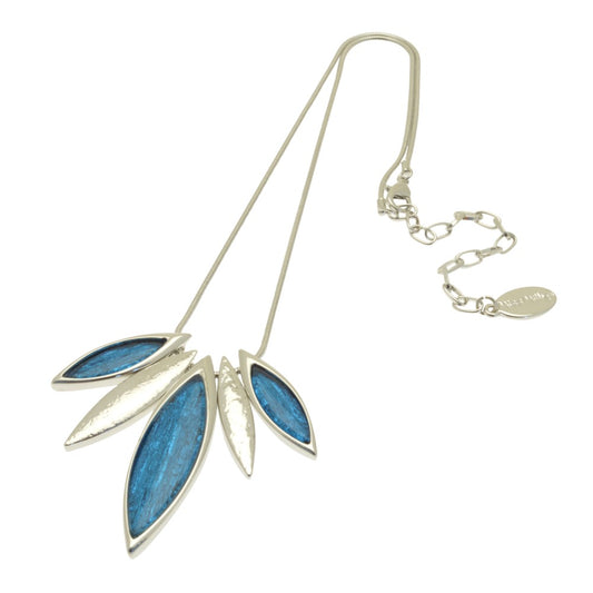 This beautiful leaf necklace is crafted of deep&nbsp;<span style="font-size: 0.875rem;">&nbsp;</span><span style="font-size: 0.875rem;">pink resin and tin foil for a unique, eye-catching finish. The vibrant hue is glossy and subtly shimmering, giving the piece an elegant, one-of-a-kind look.