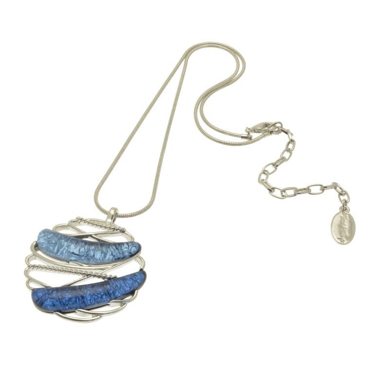 This beautiful pendant is crafted with a unique combination of royal blue and powder blue foiled resin set in a silver framework, creating an eye-catching piece. The pendant measures 4cm in diameter and comes with a 41cm snake chain and 8cm extender, secured with a lobster clasp.