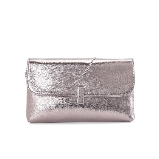 Elevate your style with the Tegan Clutch Bag in Pewter. Crafted from delicately pebbled leather, its attractive closure adds a touch of sophistication, and the detachable chain strap adds to its versatility. With plenty of room for all your essentials without being bulky, this clutch is the perfect companion for any occasion.