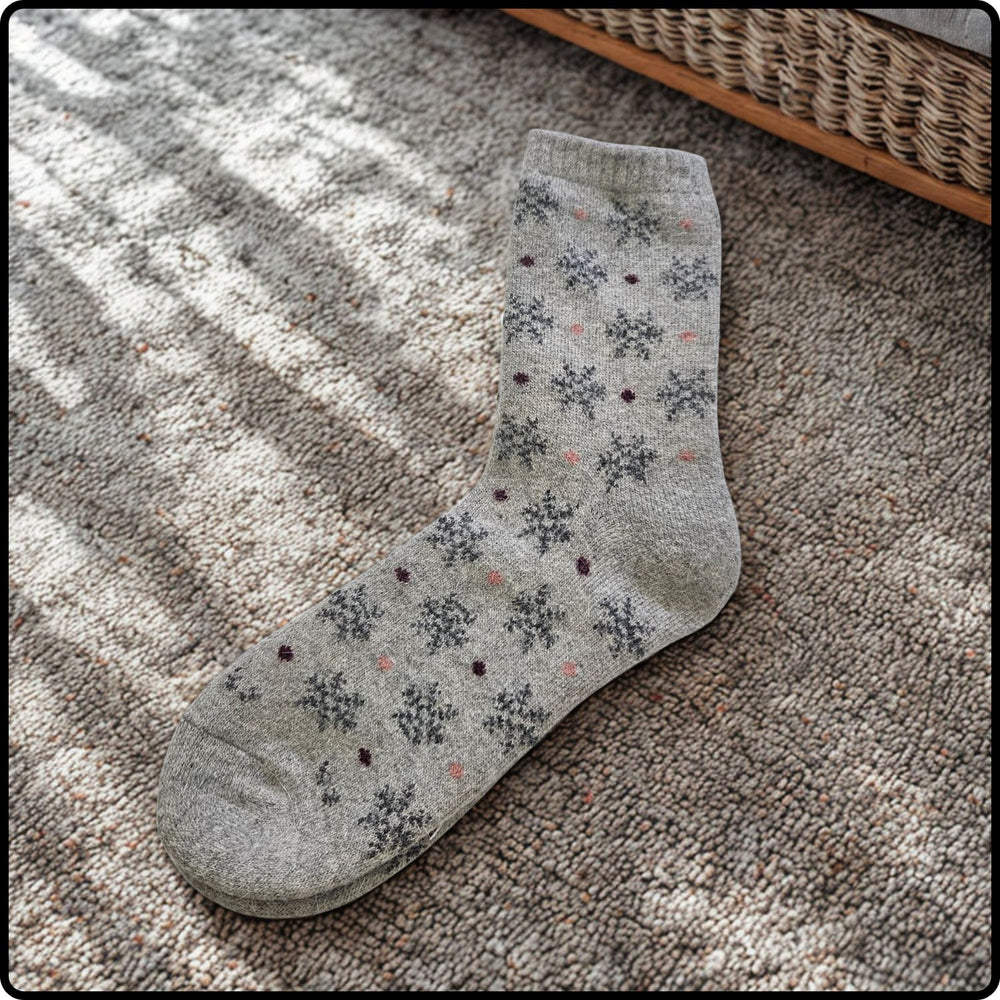 Wool Blend Snowflake Socks in Grey-WFG