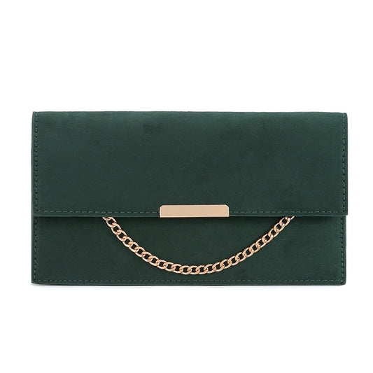Step out in style with the Giselle Evening Bag in Green! The suede effect and gold chain detail add a touch of elegance to this sleek and compact clutch. With enough room for all your essentials, and a detachable chain strap you'll have everything you need for a night out.