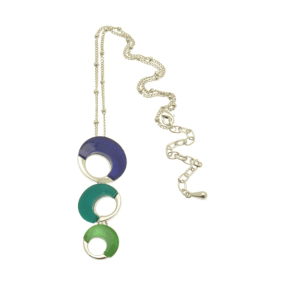 This Sea Shell Necklace will quickly become one of your favorite accessories! Crafted with thin veneers of blue, teal and lime green shell, the intricate details and striking colours make it an eye-catching piece. With its handmade design, it's the perfect way to showcase your individual style and shine!  This pendant measures 6cm x 2cm and hangs from a 41cm necklace that fastens with a lobster clasp and 8cm extender.